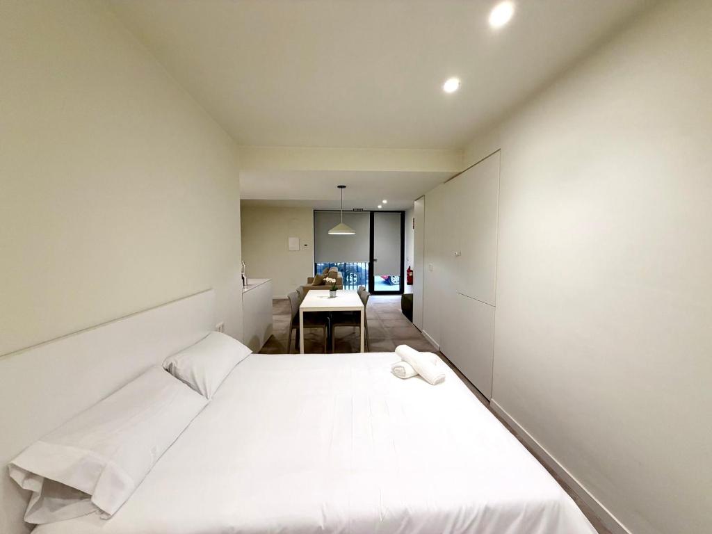 Convenient Valencia Studio Near Nou Mestalla & Metro