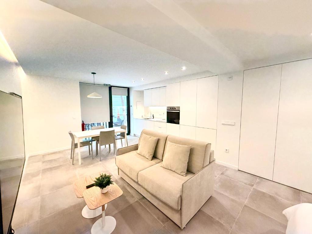 Modern Valencia Studio Near Nou Mestalla & Metro