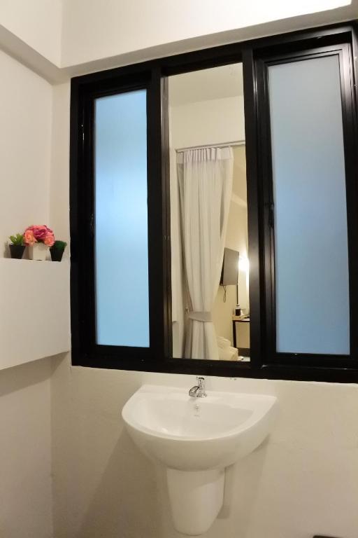 Shane Hotel - Resim 3