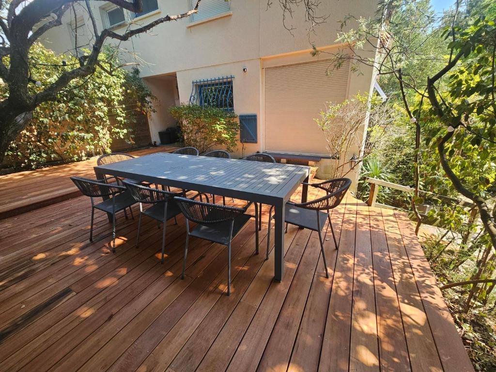 Maison familiale à Arcachon : 3 chambres, jardin sous les pins, WIFI FIBRE, proche plage et centre