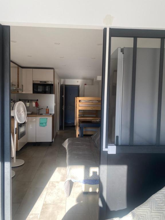 400 METRES DE LA PLAGE DU MÔLE APPARTEMENT LUMINEUX 6 COUCHAGES au CAP D AGDE