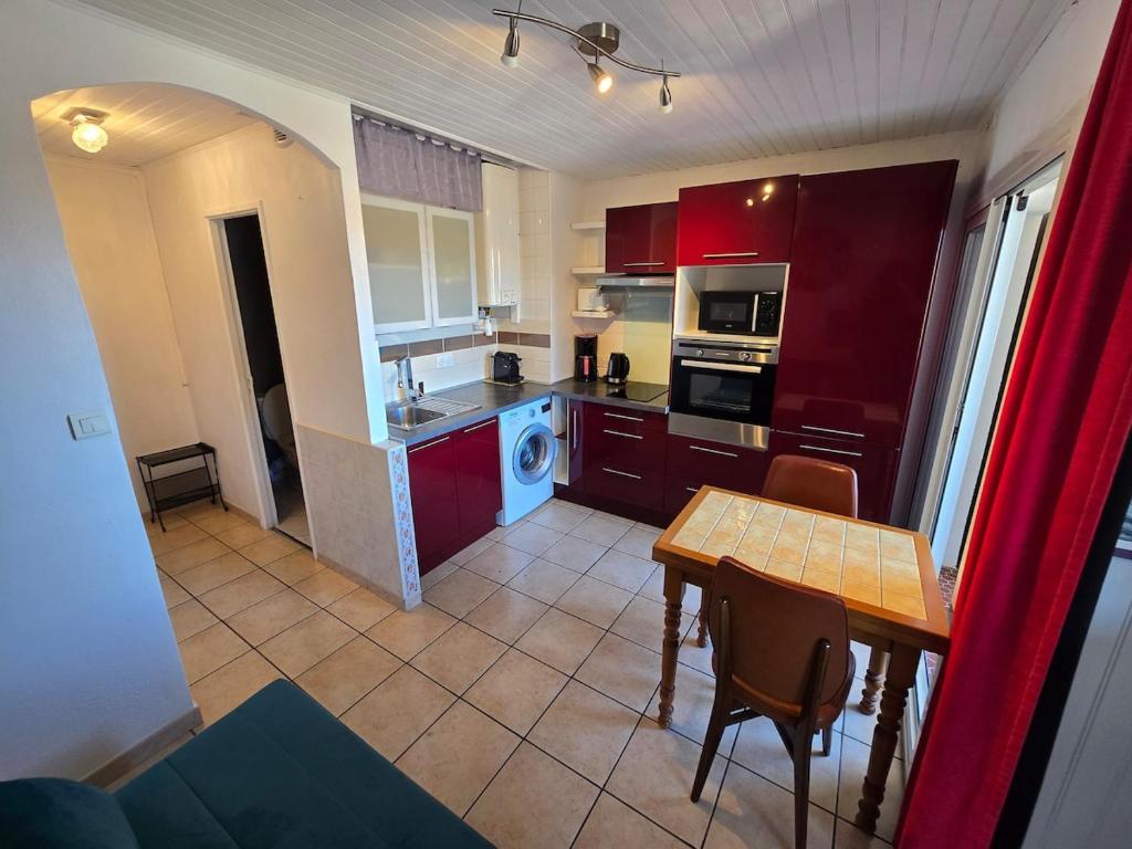 Cosy T2, Vue Mer, Plage - Clim, WIFI & Parking