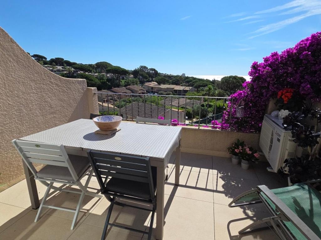 Appartement 3 pièces avec vue mer dans résidence avec piscine proche plage Sainte-Maxime