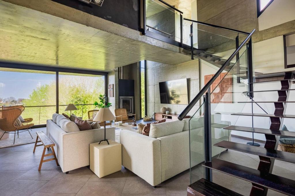 Escapada Villa con piscina y jardin