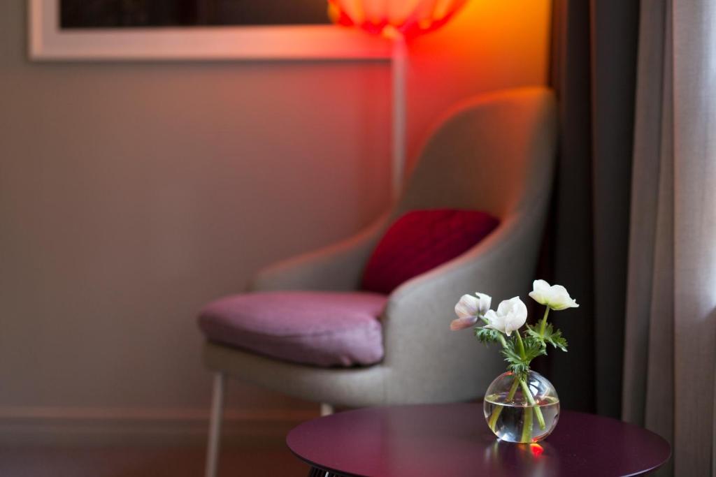 Posezení v ubytování Elite Hotel Adlon