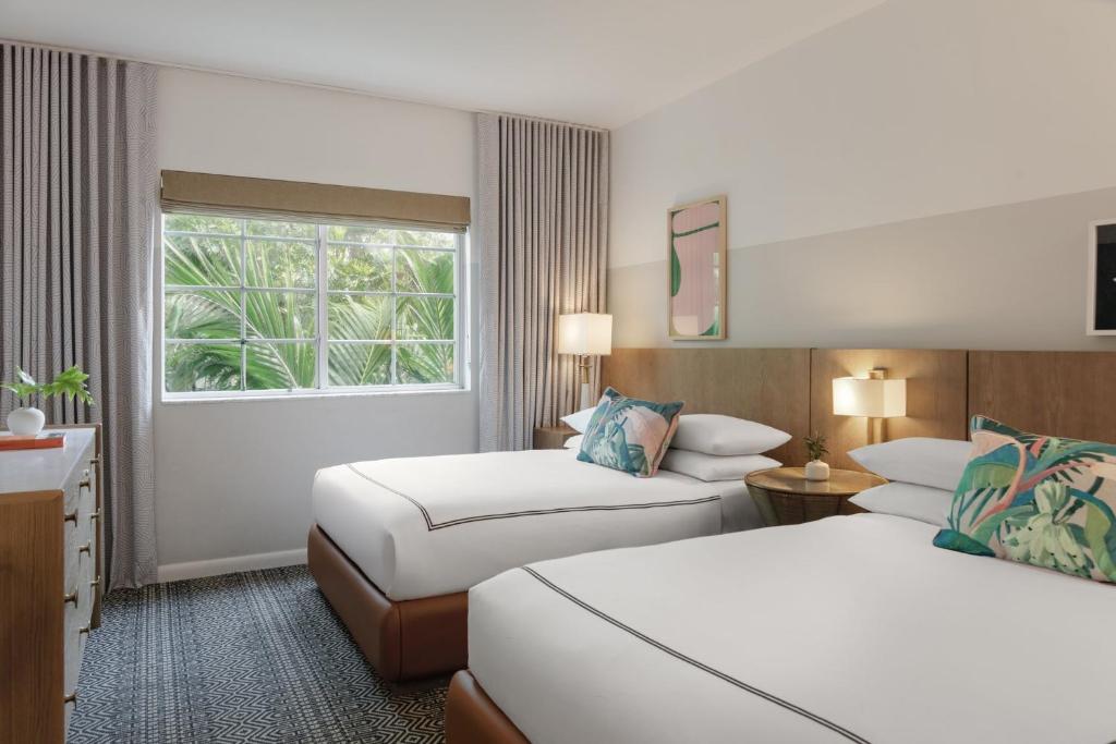 Kimpton Surfcomber Hotel, an IHG Hotel - 