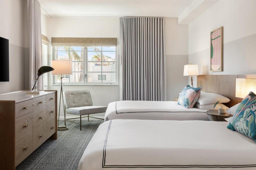 Kimpton Surfcomber Hotel, an IHG Hotel - 