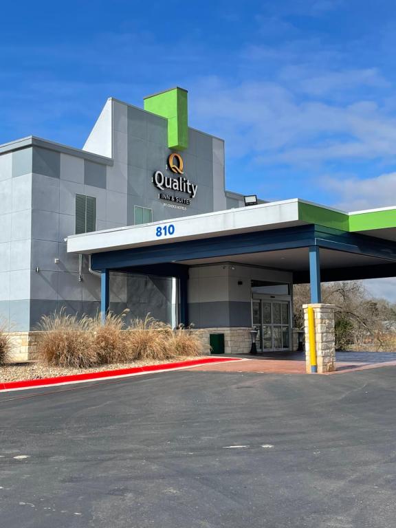 a building with a sign on the front of it at Quality Inn in Elgin
