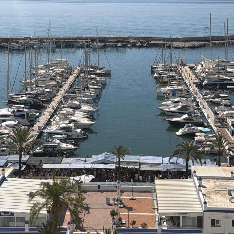 Estepona Port Apartment - Sea Views, Sleeps 6