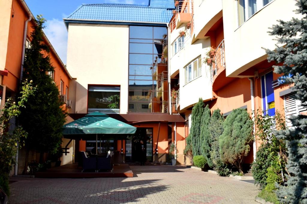 Budova, kde se hotel nachází