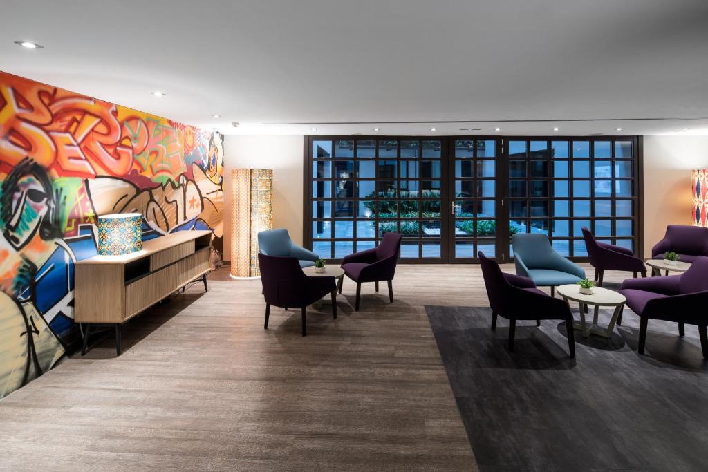 Catalonia Avinyo - Resim 11