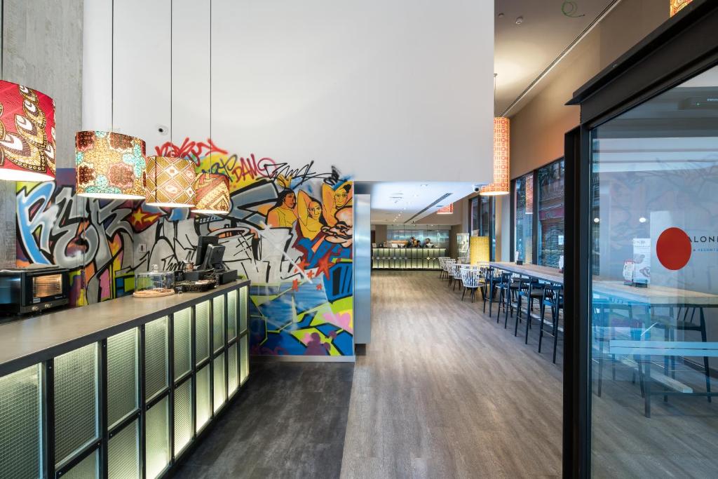 Catalonia Avinyo - Resim 17