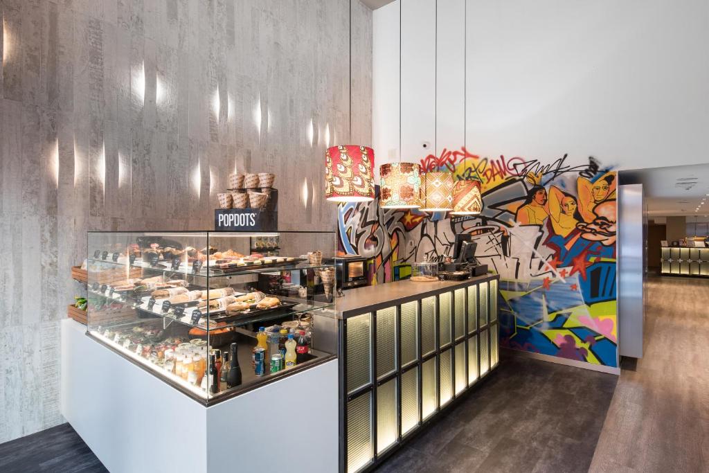 Catalonia Avinyo - Resim 21