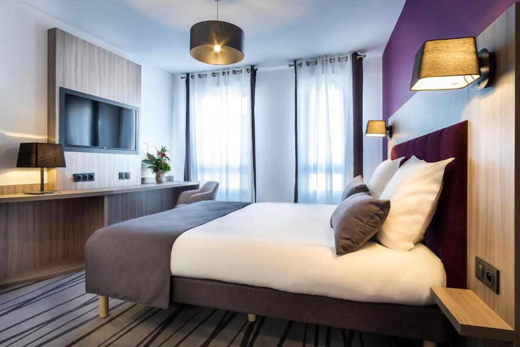 Gallery image of Nemea Appart Hotel Quai Victor Tours Centre in Tours