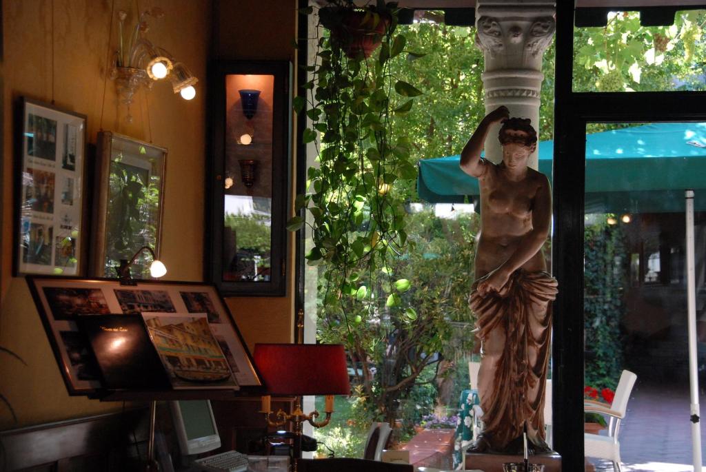 Pensione Accademia - Villa Maravege - Resim 36