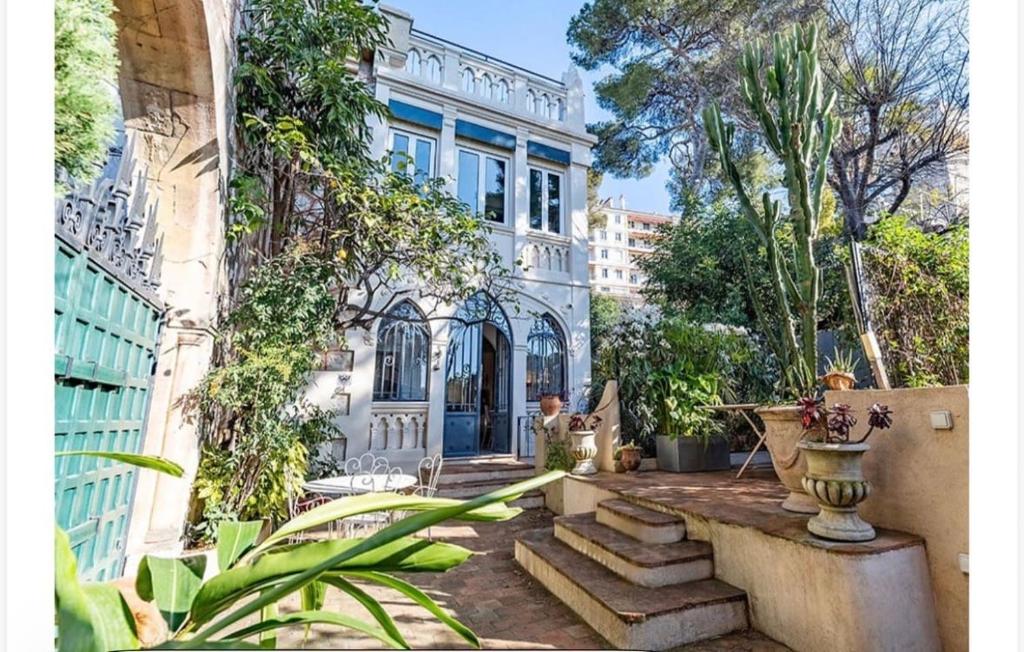 Historic Rooftop Villa Sea Views and LargeTerrace