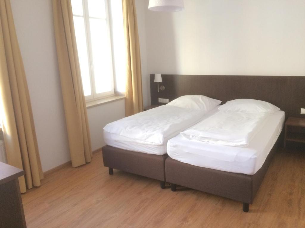 Alte Post - One-Bedroom Apartment With Balcony