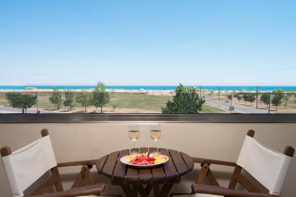 Cosmopolitan Hotel - 12