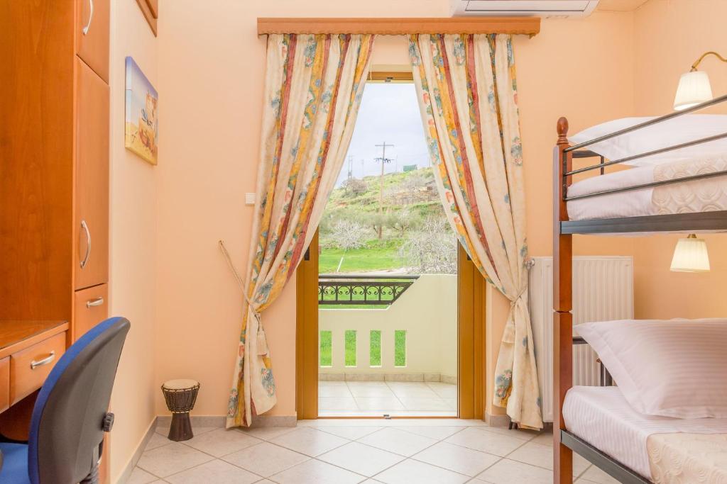 Posteľ alebo postele v izbe v ubytovaní Rose Residence-360º sea view