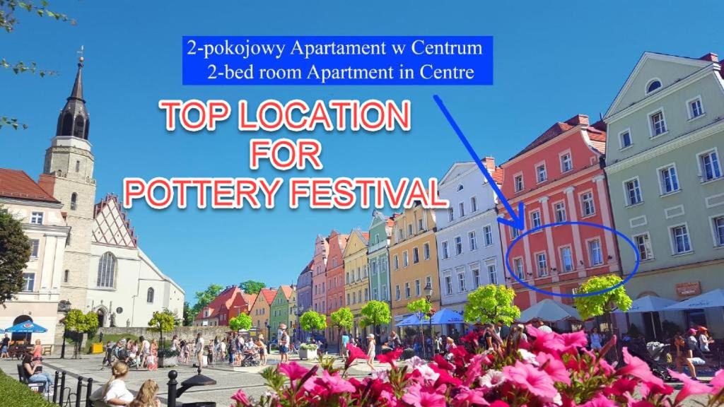 a picture of a city with a top location for pottery festival at Apartament Przy Starówce - Bella - 2 Osobne Sypialnie, 2 Separate Bedrooms in Old Town - Main Square, Amazing View, Top Location! in Bolesławiec