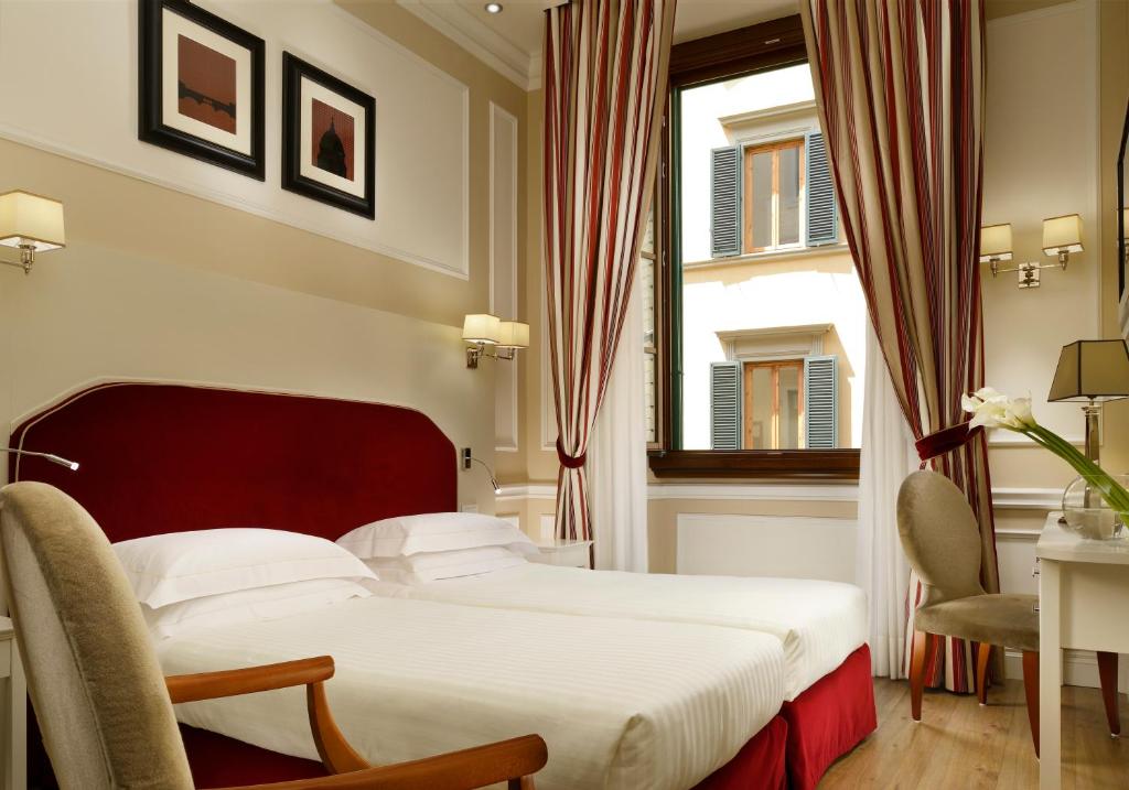 FH55 Hotel Calzaiuoli - Resim 22