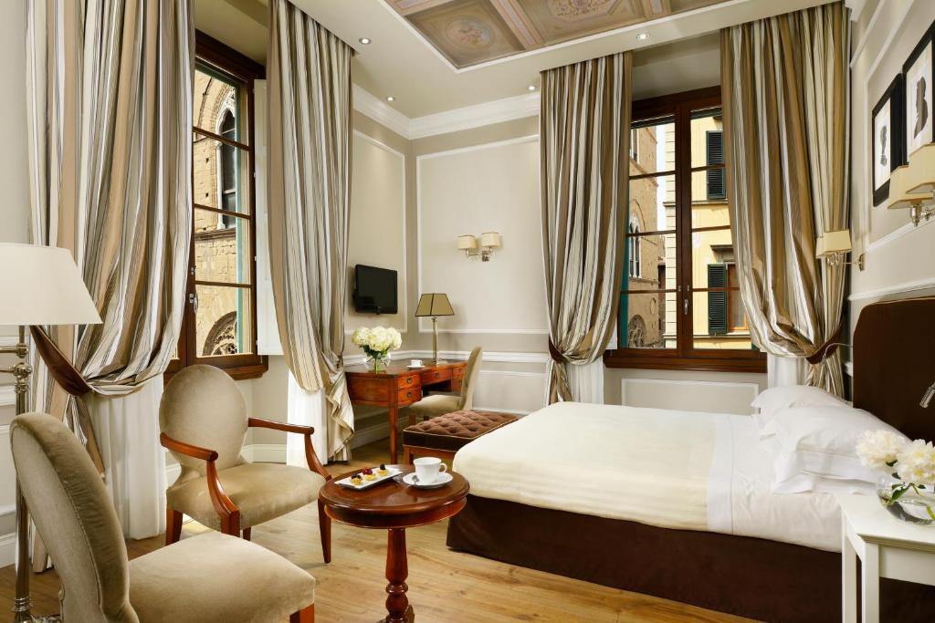Gallery image of FH55 Hotel Calzaiuoli in Florence
