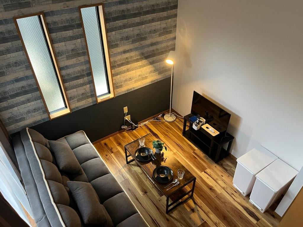 NEW OPEN Cozy Loft 5-Min Drive to Marine Messe Up to 4 Guests
