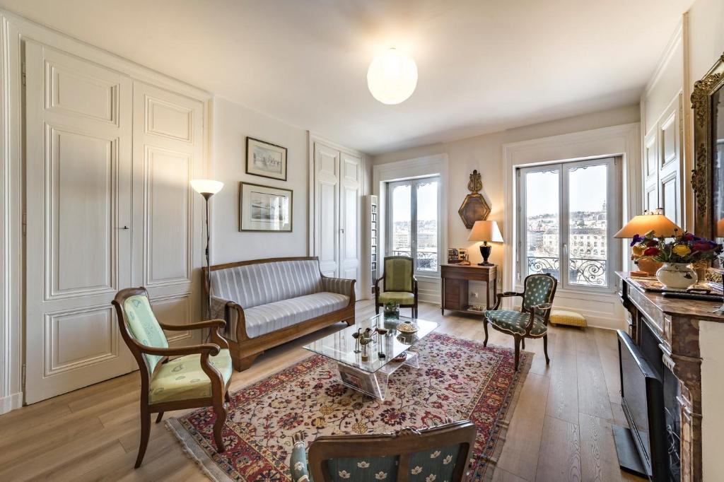 AllinLyon | Vue Hôtel-Dieu & charme haussmannien