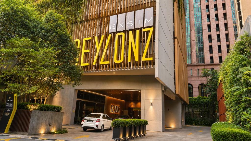 Ceylonz Suites KLCC by Infinity Pool View در کوالالامپور