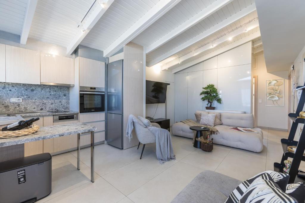 Raise Glyfada Riviera View