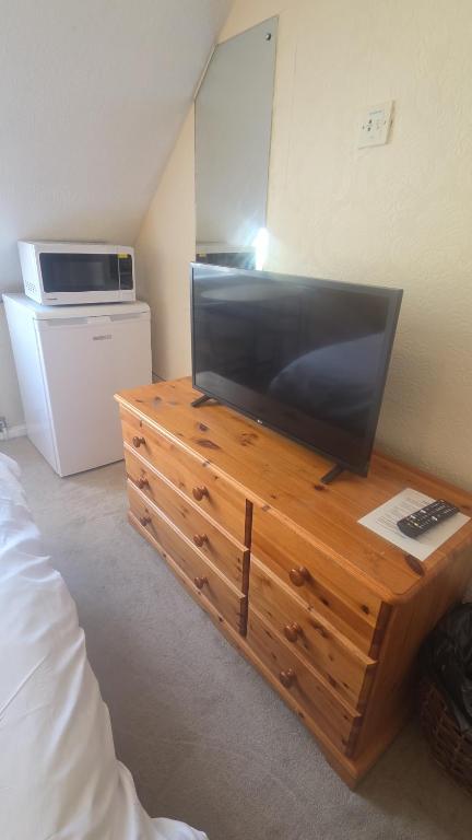 Coynant Farm Guesthouse - Farm Park Stay - Double Room With Private Bathroom