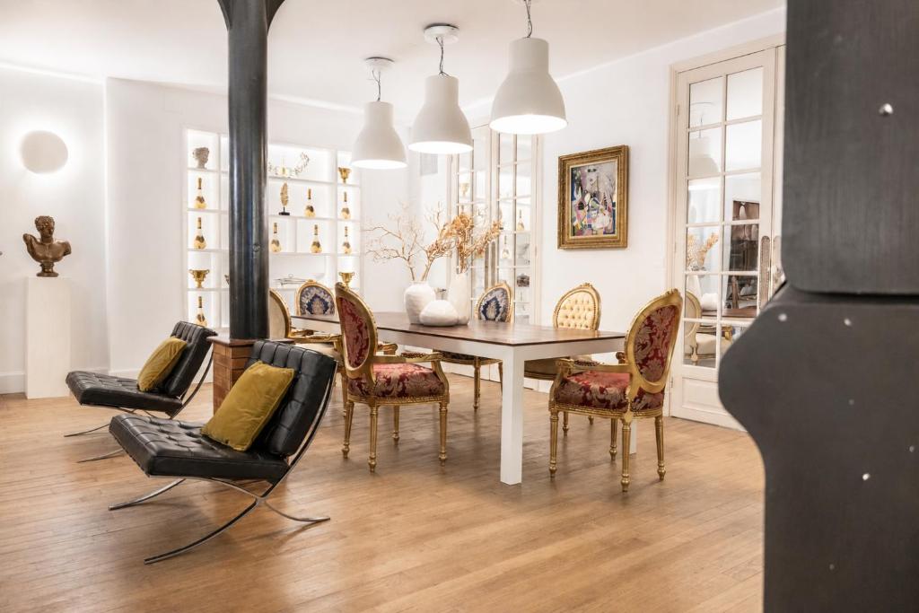 Dior apartment Reims