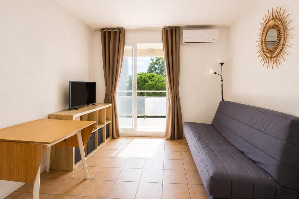Studio cabine climatisé avec balcon vue mer