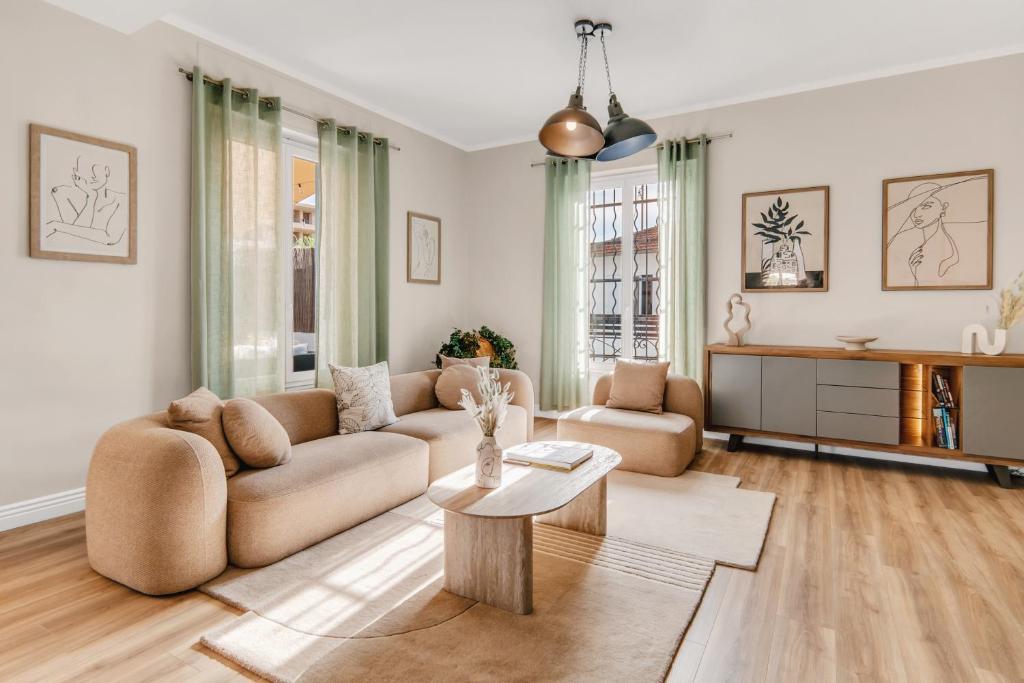 La Grande Terrasse Cannes 4 stars-4BR sleeps 8, 135 sqm apartment