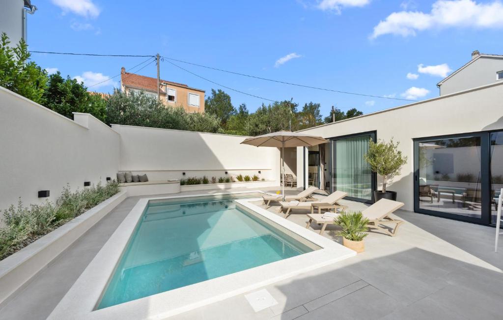 Gorgeous Home In Sibenik