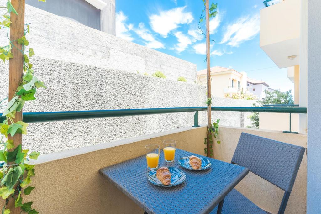 Sea & Mountain by Atlantic Holiday - Housity