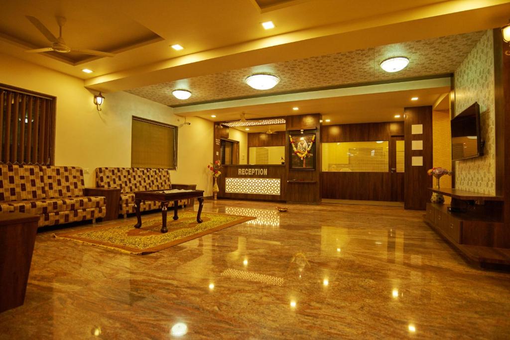 Posezení v ubytování Hotel Pride Inn Shirdi