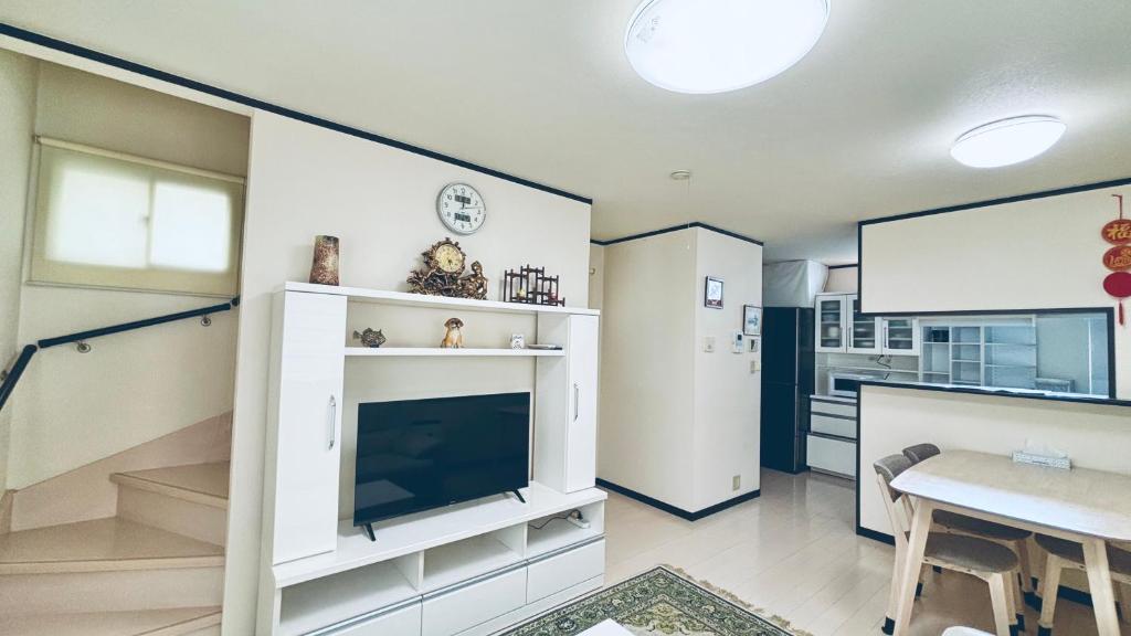 Big House Direct to every spots 4mins to station 4Lines for used Family Direct Shinjuku Ikebukuro 3 Bedrooms Max for 8 people