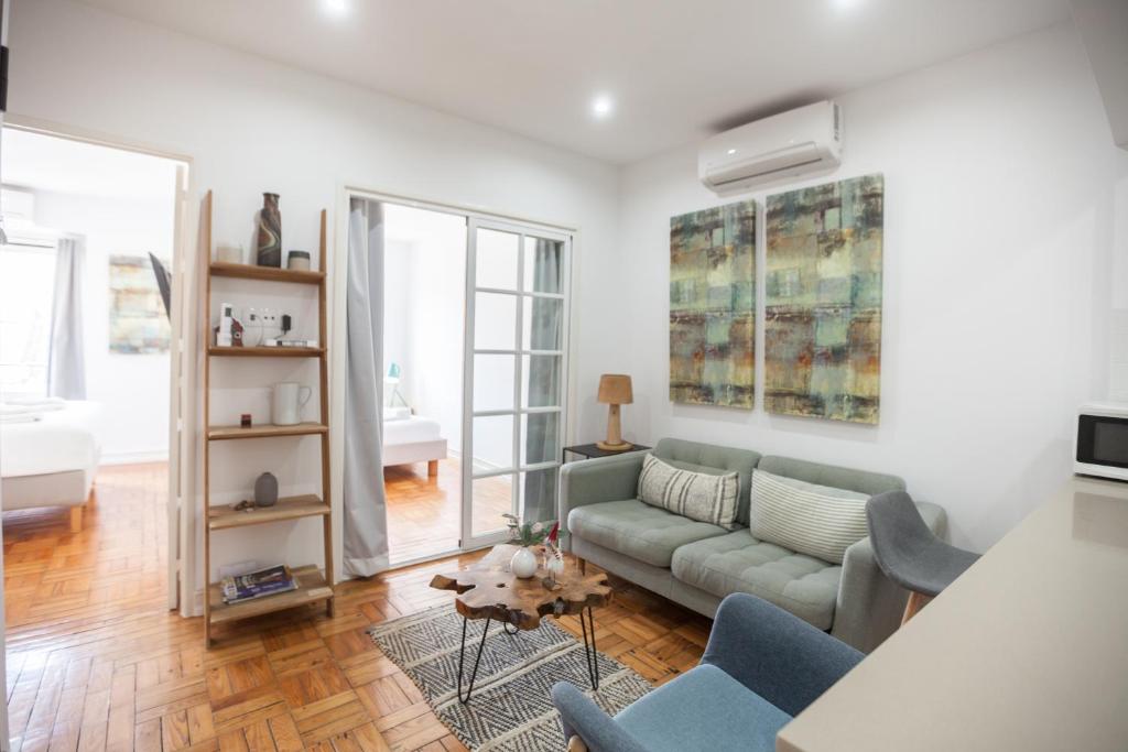 FLH Downtown Central Flat with Balcony