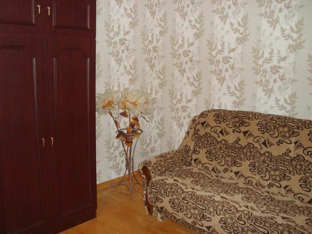 Obolonskyi 10 photo 3
