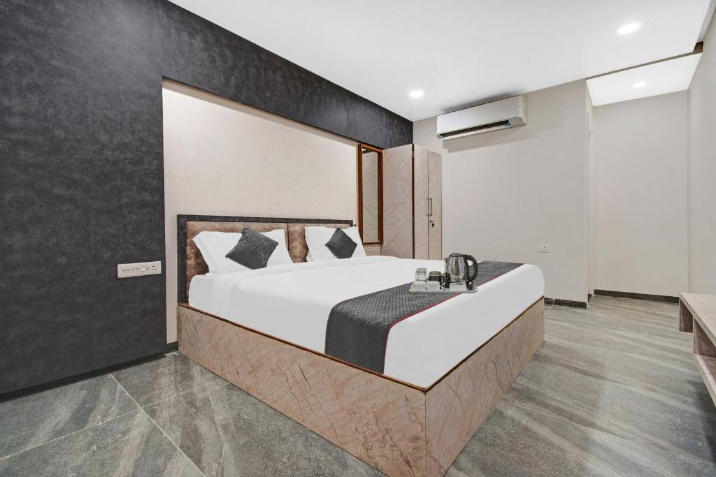Gallery image of Super Townhouse OAK Hotel Rudra in Jaipur