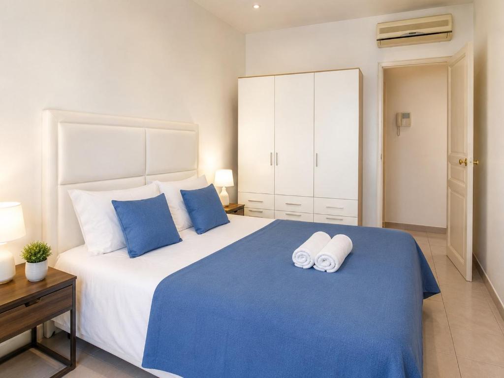 2 Bedroom Apartment Cannes Center by Sweet Accommodation