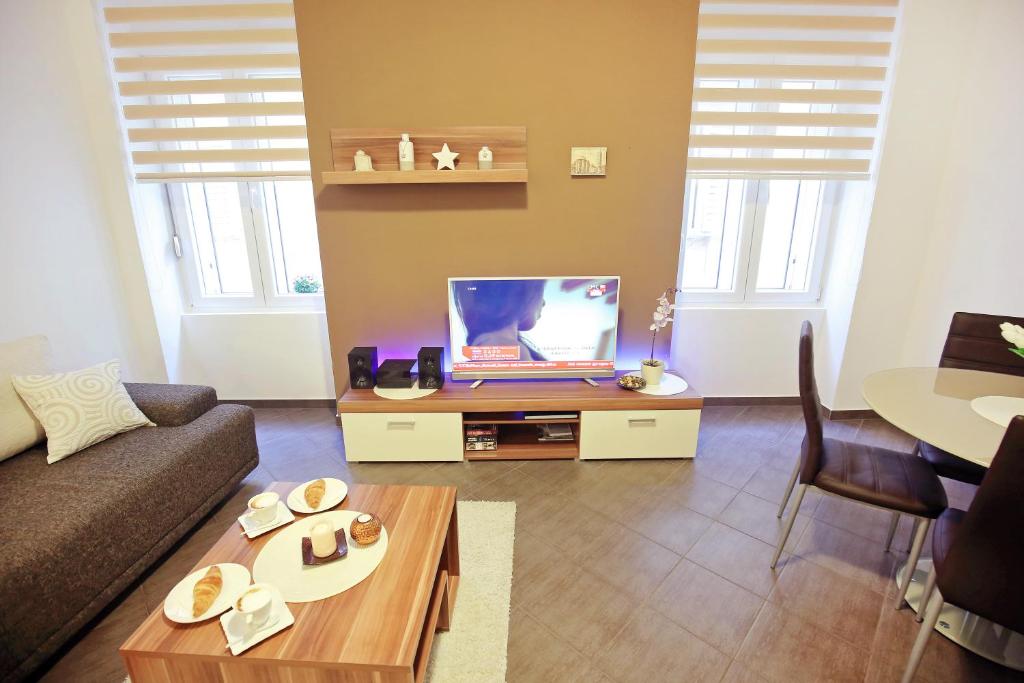 Allegro Exclusive Suites Old Town Center - 5