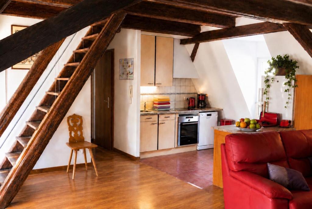 Les Toits du Tonnelier - 64m2 - plein centre médiéval - sauna - garage – photo 8