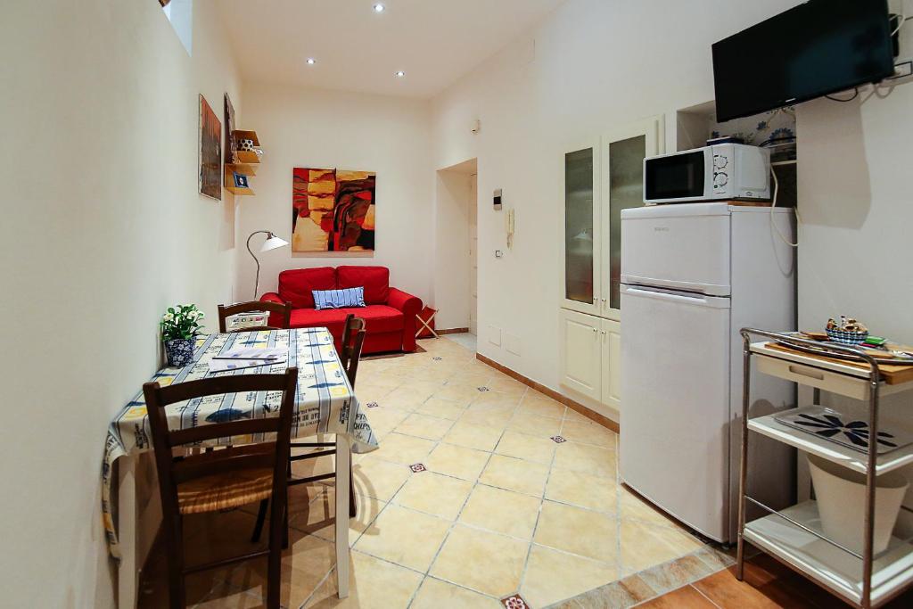 Η κουζίνα ή μικρή κουζίνα στο Fausto's House