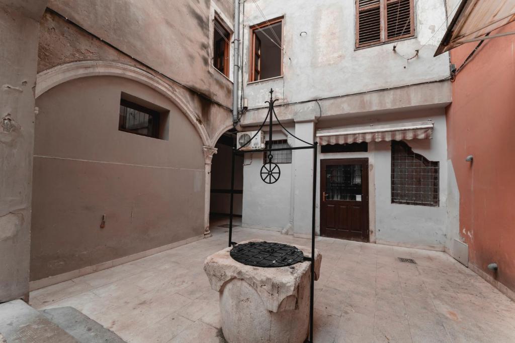 The Crown of Borelli - Grand Penthouse in Zadar Old Town