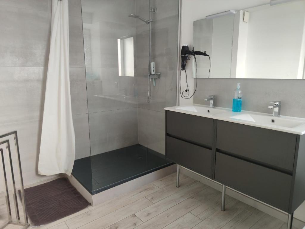 Spacieux et serein avec patio, barbecue et WIFI – photo 10