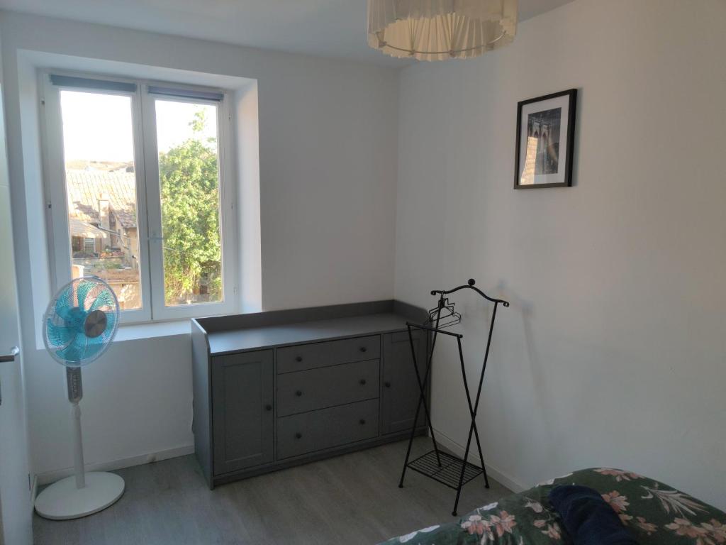 Spacieux et serein avec patio, barbecue et WIFI – photo 4