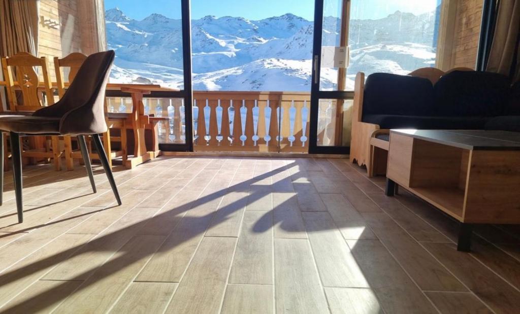 Vue panoramique Val Thorens Appart 49 m2 résidence calme