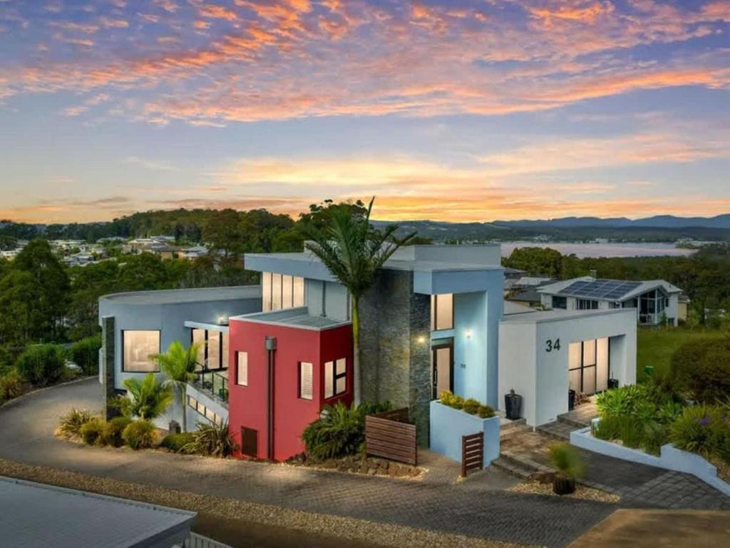 an aerial view of a house with a sunset at Seabreeze Sanctuary in Long Beach